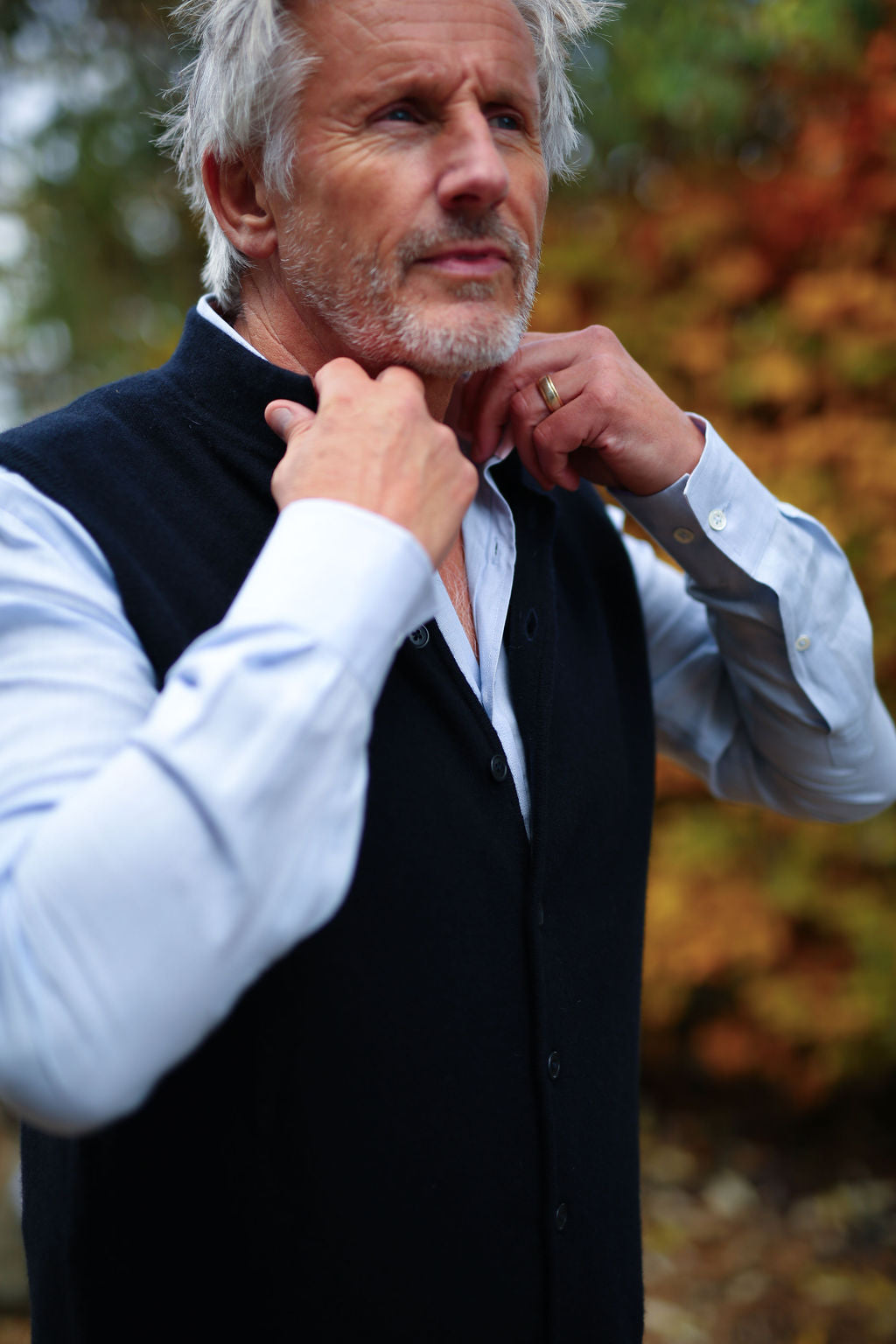 Knitted Nehru Cashmere Gilet - Navy Blue