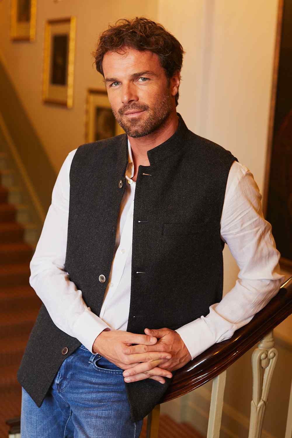 TOBO Fine Wool Nehru Gilet - Charcoal Herringbone