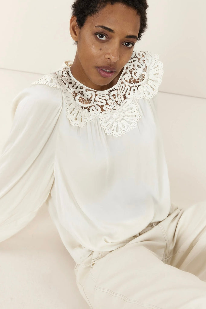 SATIN EMBROIDERED BLOUSE - Ivory